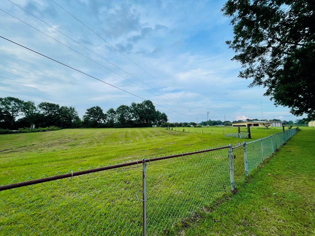 2 acres are fenced
