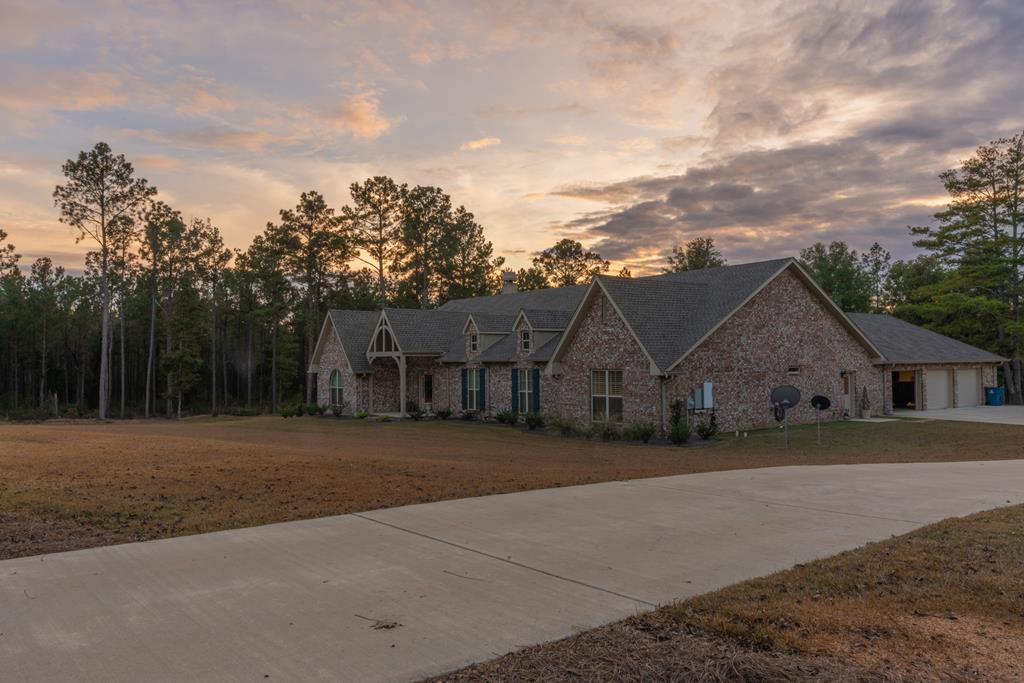 Listing Photo 17377